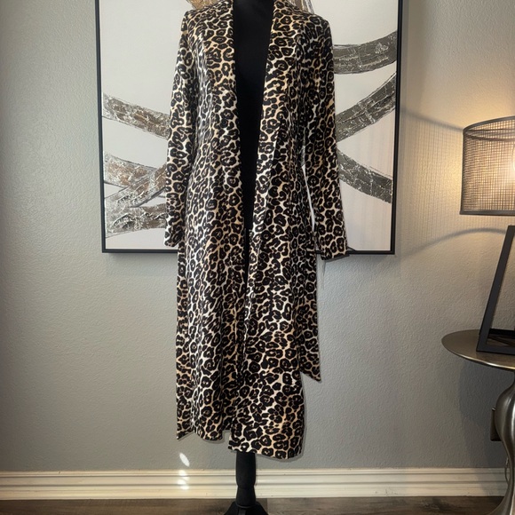 Gianni Bini Jackets & Blazers - Gianni Bini Leopard-Print Satin Duster in Black Beige Cream